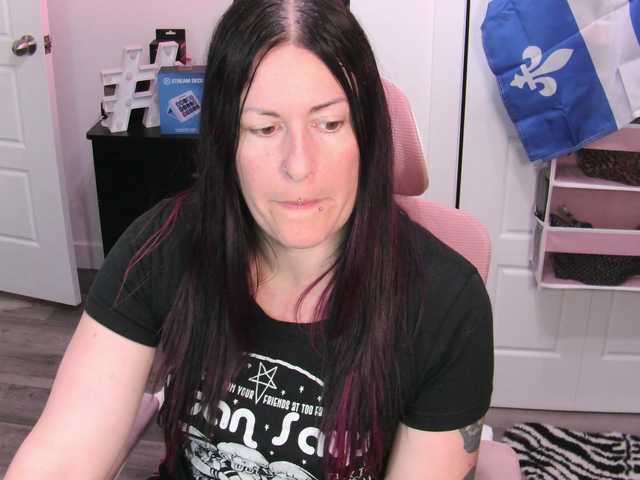 gennyrock live cam on BongaCams