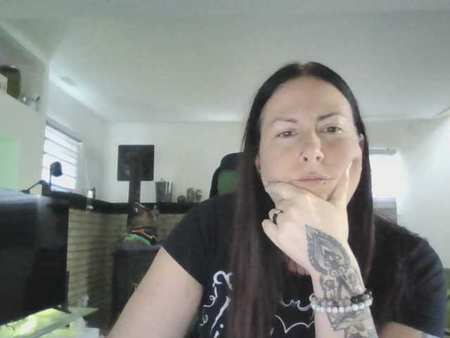 gennyrock live cam on BongaCams