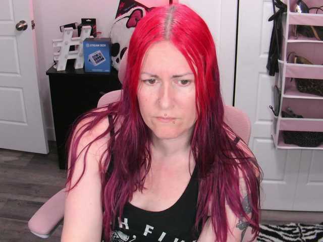 gennyrock live cam on BongaCams