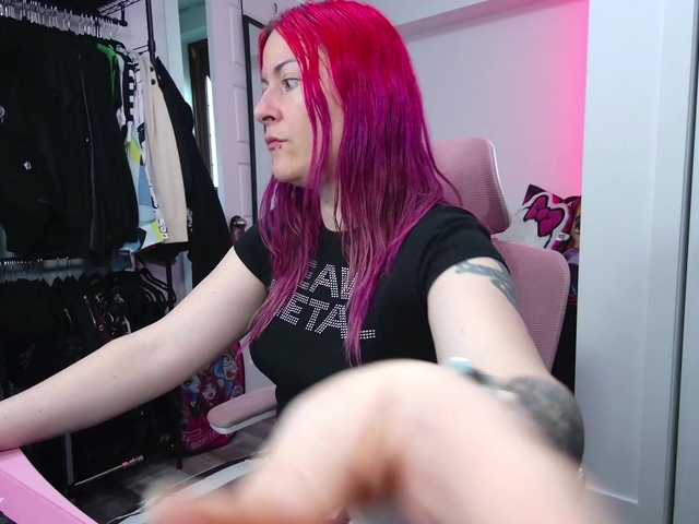 gennyrock's BongaCams show and profile