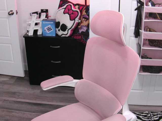 gennyrock live cam on BongaCams