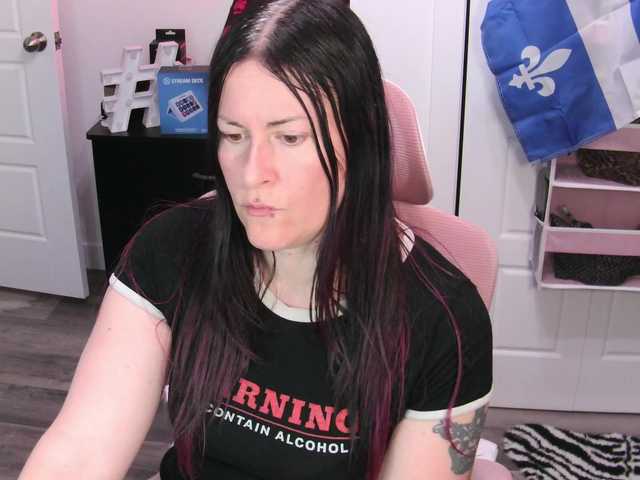 gennyrock live cam on BongaCams