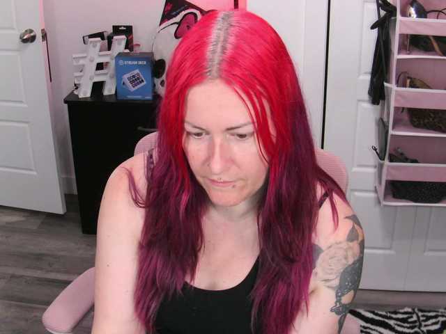 gennyrock live cam on BongaCams