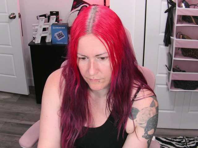 gennyrock live cam on BongaCams