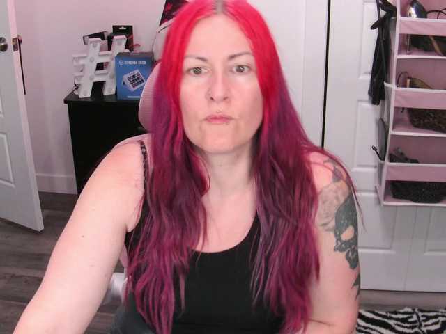 gennyrock live cam on BongaCams