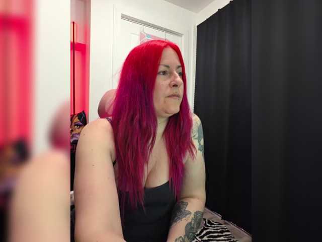 gennyrock's BongaCams show and profile