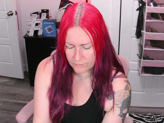 gennyrock live cam on BongaCams