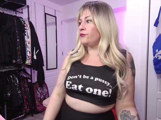 gennyrock live cam on BongaCams