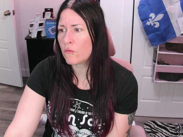 gennyrock live cam on BongaCams