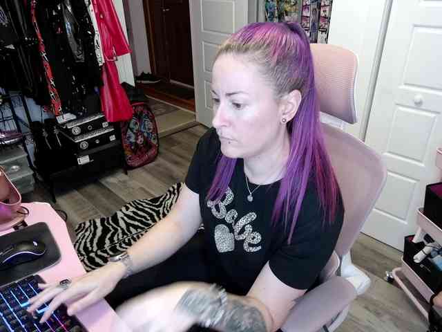 gennyrock bongacams