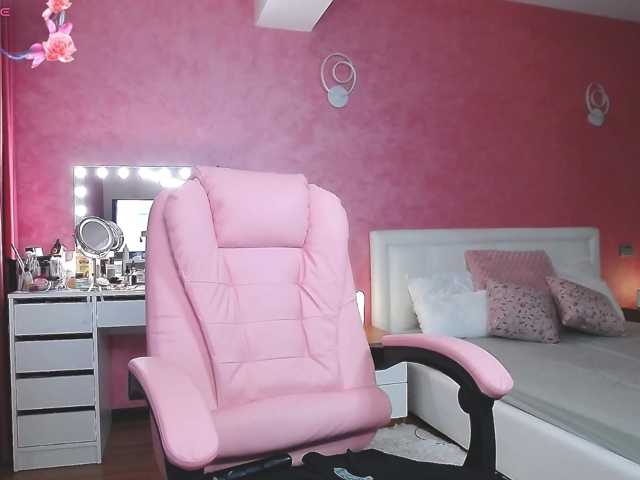 Miss-Kora live cam preview