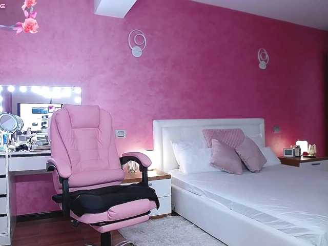Miss-Kora live cam on BongaCams