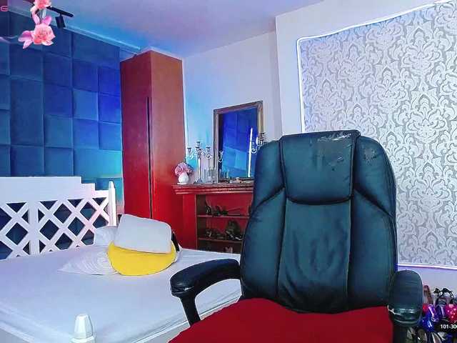 Miss-Kora live cam on BongaCams