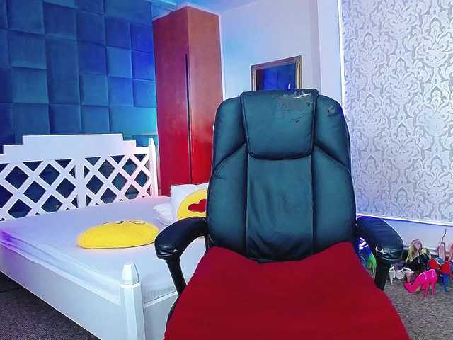Miss-Kora live webcam show