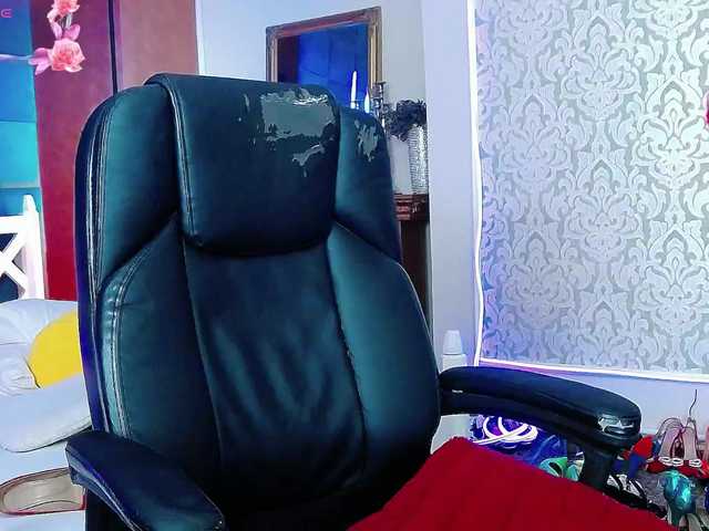 Miss-Kora live cam on BongaCams