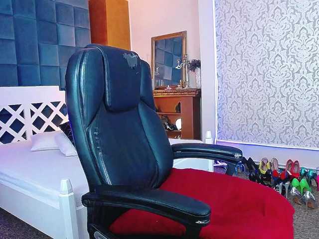 Miss-Kora live cam on BongaCams