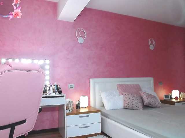Miss-Kora live cam preview