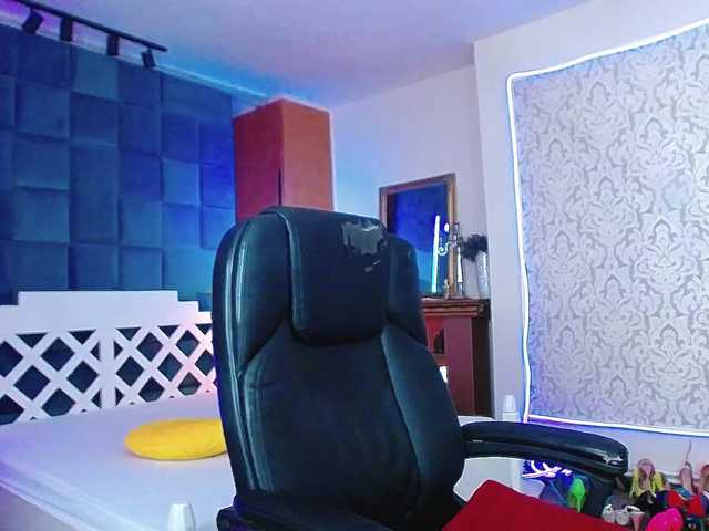 Miss-Kora live cam on BongaCams