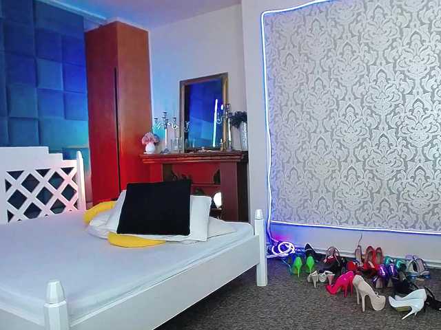 Miss-Kora live webcam show
