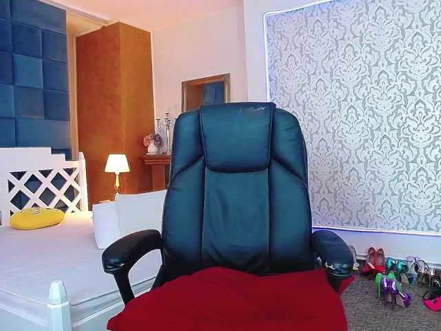 Miss-Kora live cam on BongaCams