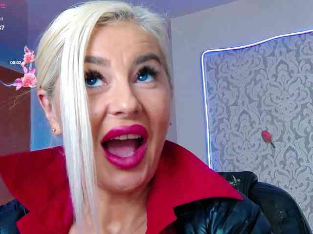 Miss-Kora webcam