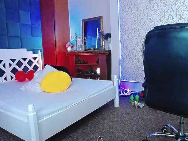 Miss-Kora webcam