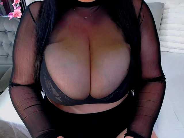 ValeriWow live cam on BongaCams