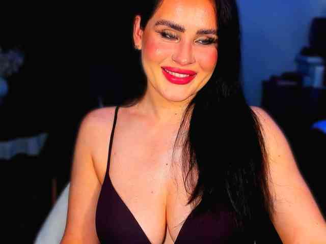 GreatBoobella webcam