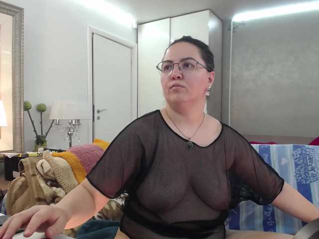 ILoveToFeelU live cam on BongaCams