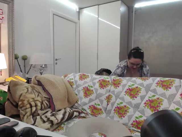 ILoveToFeelU live cam on BongaCams