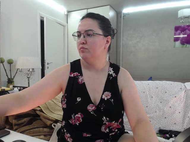 ILoveToFeelU live cam on BongaCams