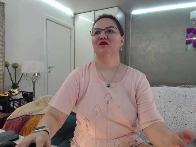 ILoveToFeelU live cam on BongaCams