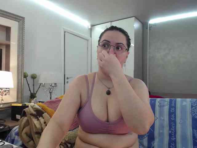 ILoveToFeelU Live Webcam on BongaCams