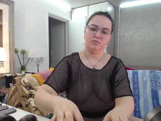 ilovetofeelu's live room
