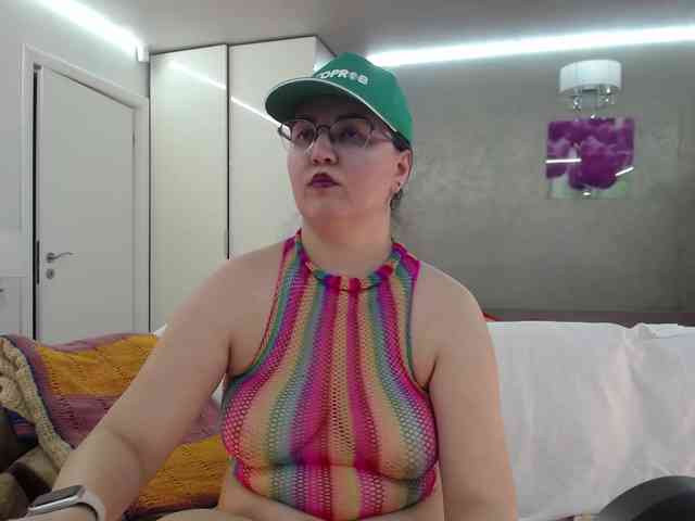 ILoveToFeelU webcam