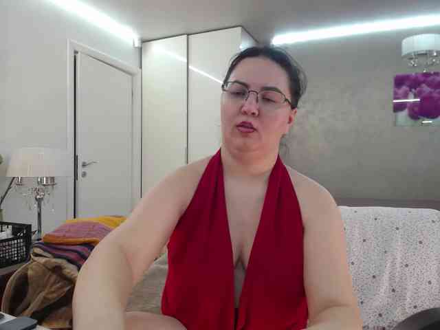 ILoveToFeelU webcam