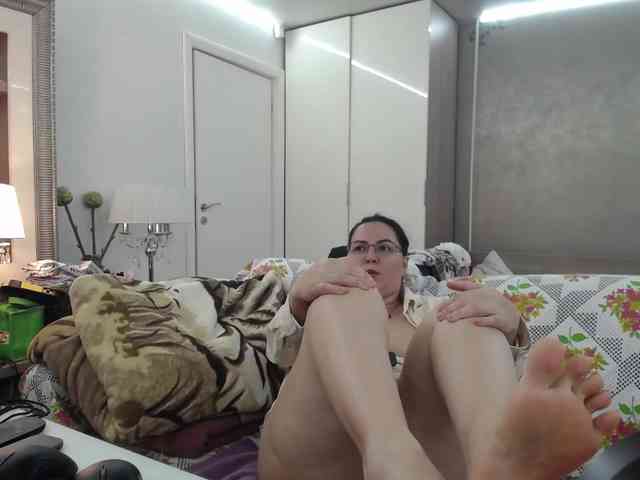 ILoveToFeelU webcam
