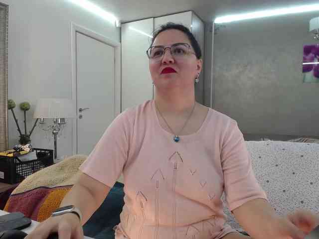 ILoveToFeelU