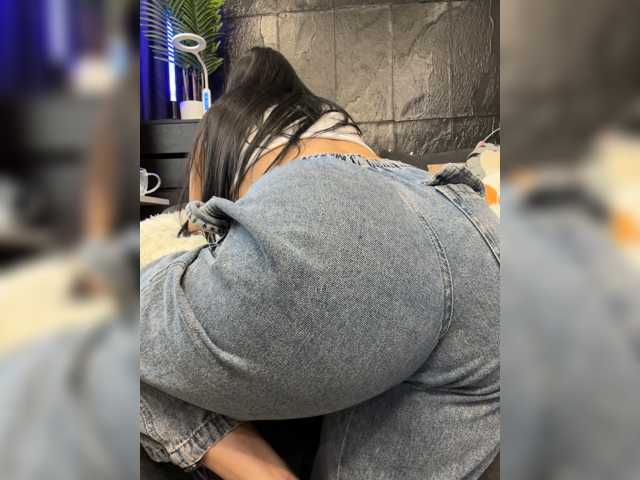 cool-party live cam preview