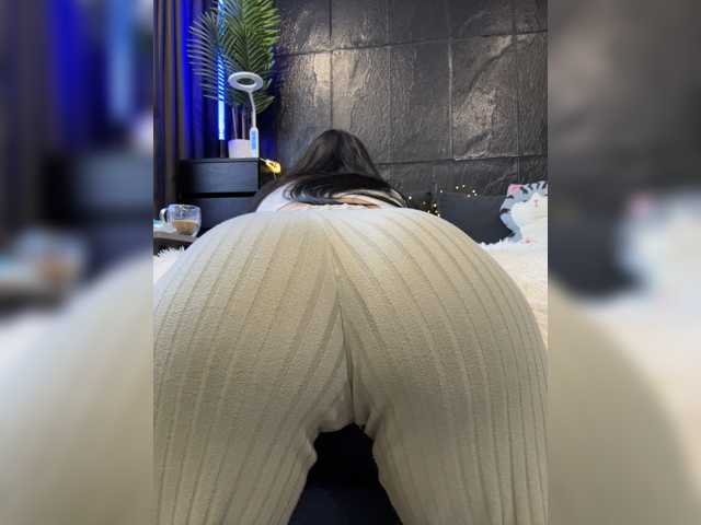 cool-party live cam preview