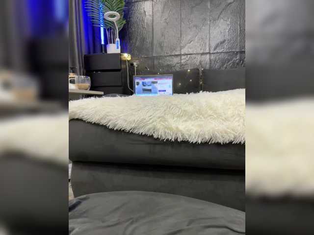 cool-party live cam preview