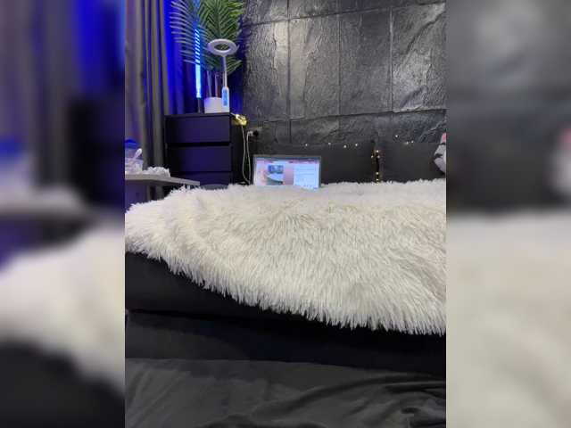 cool-party live cam preview