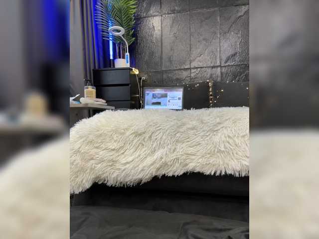 cool-party live cam preview