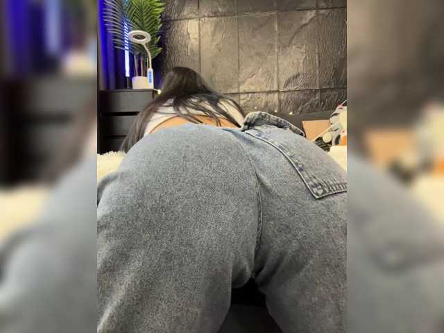 cool-party live cam preview
