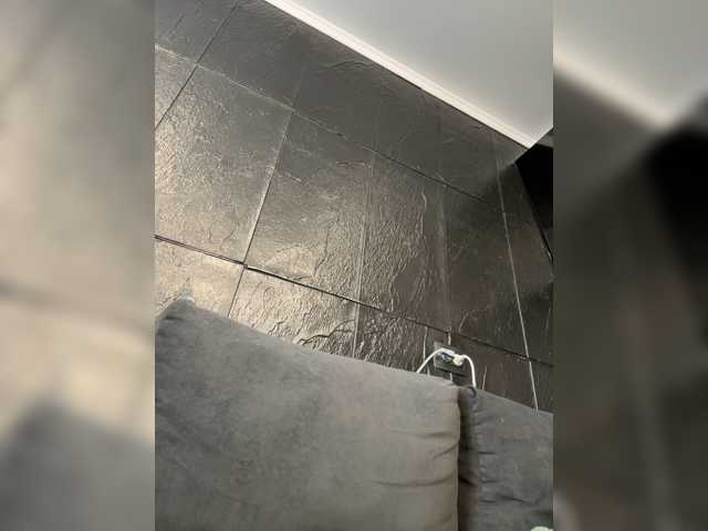 cool-party live cam preview