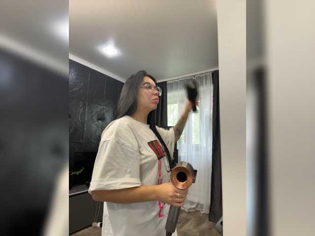 cool-party live cam preview