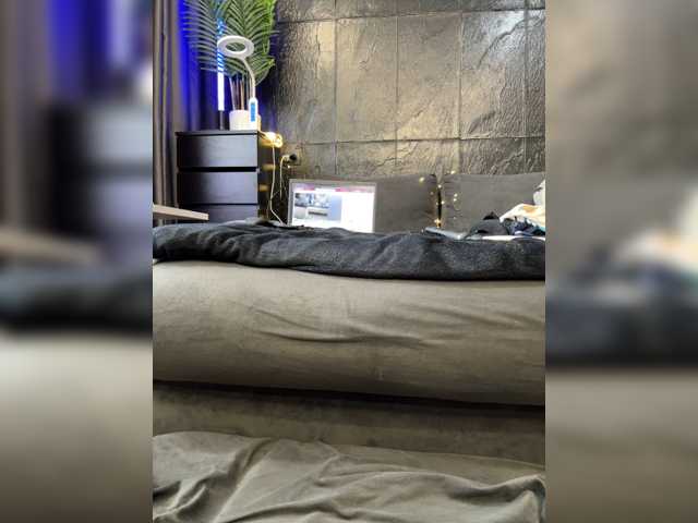 cool-party live cam preview