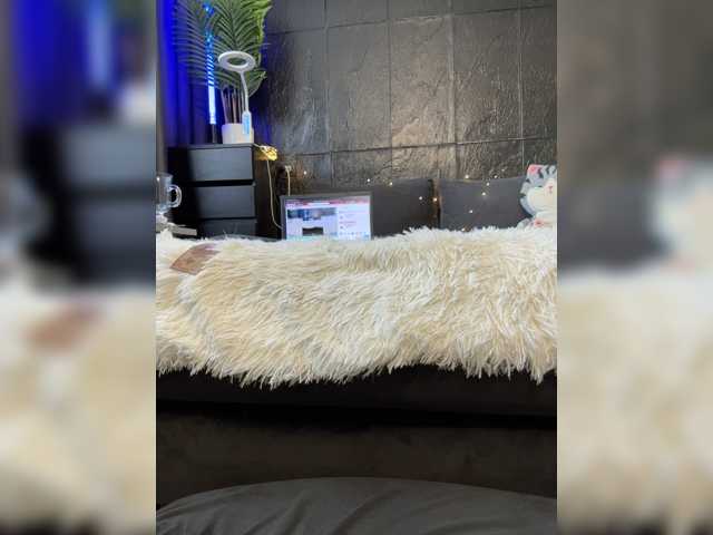 cool-party live cam preview