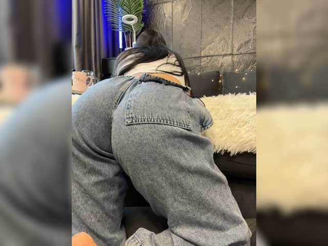 cool-party live cam preview