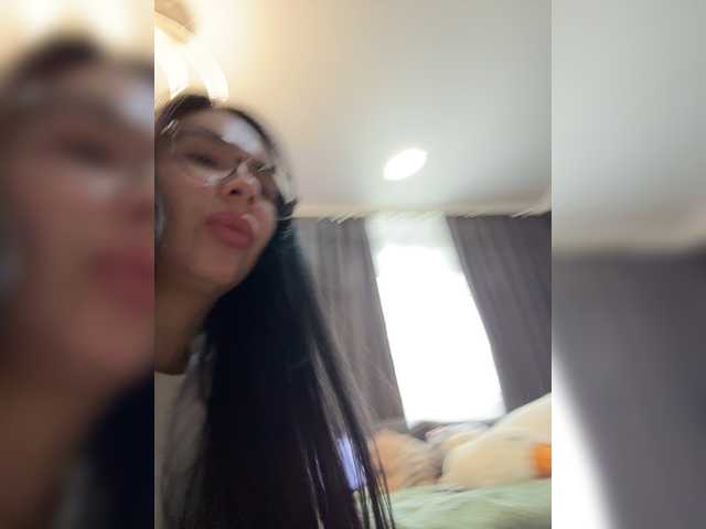 go to chat with MagicMelody